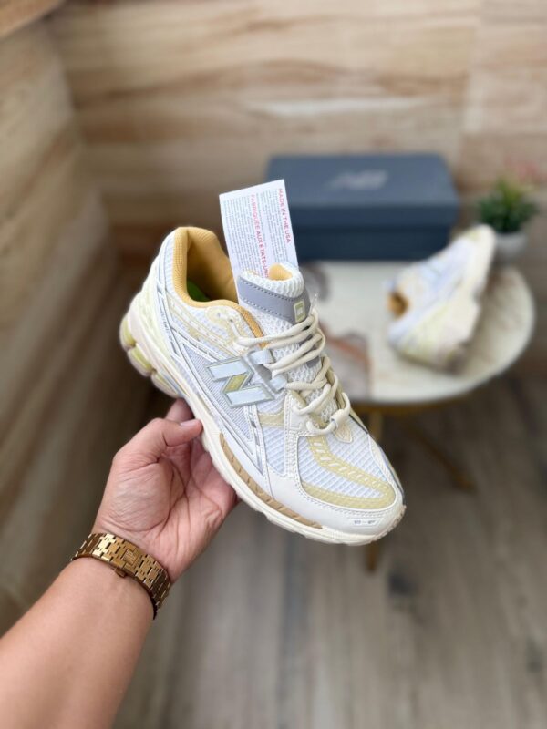 Lunar Motion 1906 Kicks - Image 2