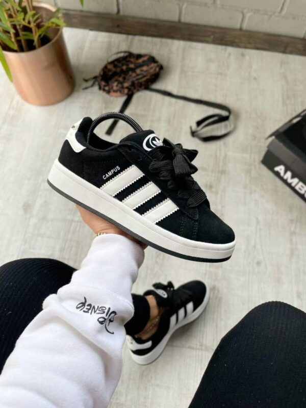 Sleek Streetwear Black Kicks - Image 9