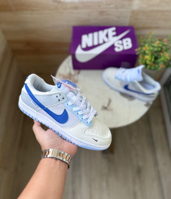 Hyper Royal Kick Vibes - Image 7