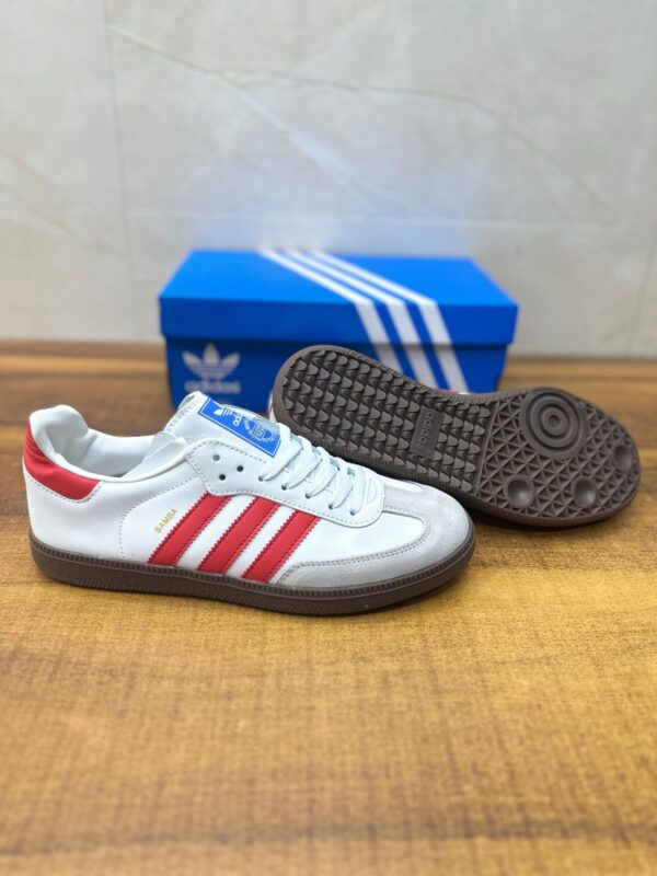 Classic White Red Kicks