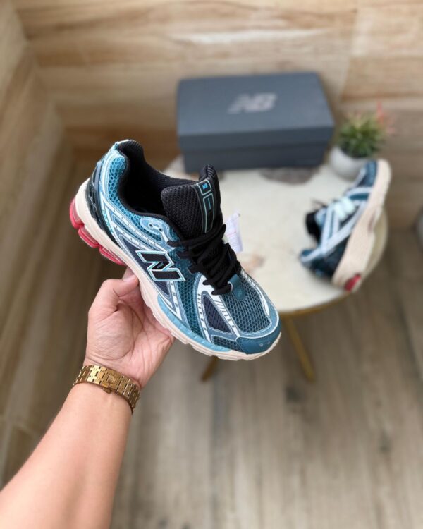 Tech Runner Revival - Image 3