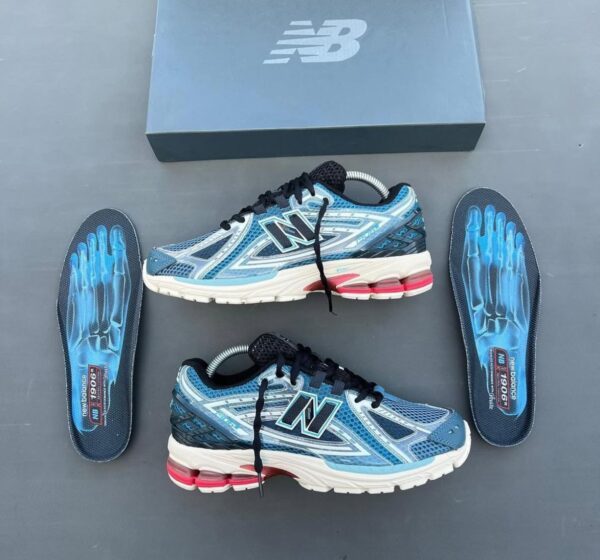 Tech Runner Revival - Image 2